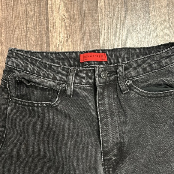 Signature 8 Black Baggy Distressed Jeans - Picture 3 of 6